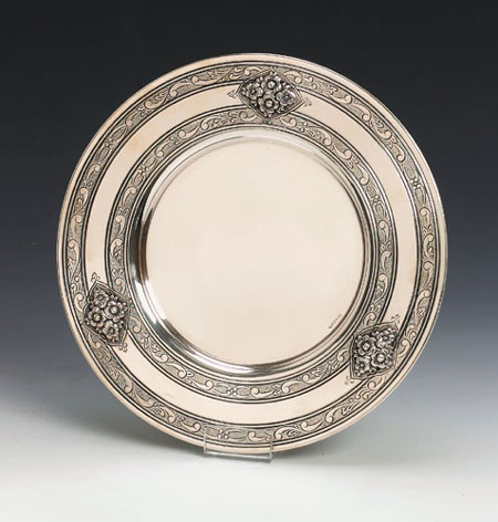 Pas Prachim Silver Plate