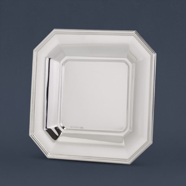 Neora Smooth Silver Plate 