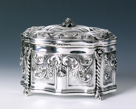 Deutch Margarita Silver Etrog Box