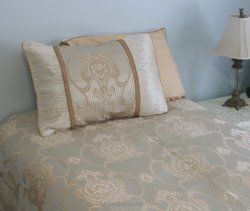 Palace Beige Brocade Linen Set - Tapestry 600-Thread Count