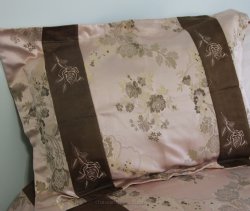 Pink Link Brocade & Suede Linen Set - 600 Thread Count